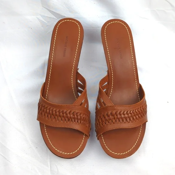 FINAL SALE 🆕🌿NICOLE FARHI SANDALS🌿 - Picture 16 of 16